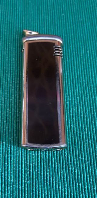 Mechero antiguo dorado