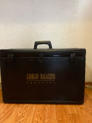 Baúl Giorgio Ragazzini piel negro