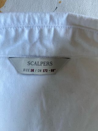 Camisa Scalpers Blanca. Talla 16. Talla menos