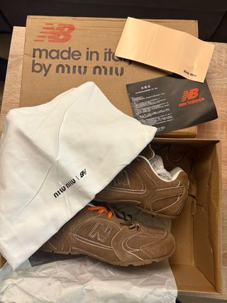 New Balance x Miu Miu Made in Italy Marrone Arancione