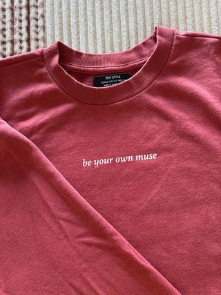 Sudadera Bershka be your own muse Talla XS