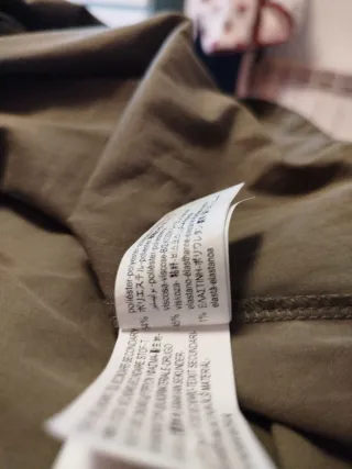 Vestido Zara verde oliva Nuevo, con etiqueta.