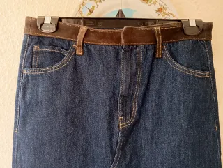 Falda vaquera midi Zara