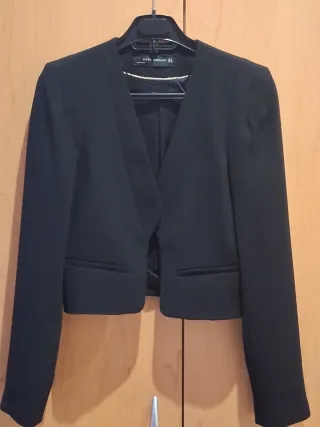 3 Toreritas y 2 chaquetas tipo americana