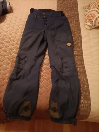 Chaqueta y Pantalón de Ski, marca Descente