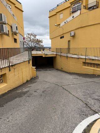 Plaza de garaje bajo edificio Vistamar I-Algeciras