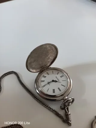 Reloj de bolsillo antiguo