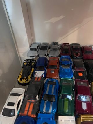 Colección de HotWheels (90 coches)