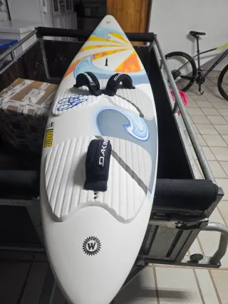 Tabla Windsurf Fanatic Goya. Buen estado.