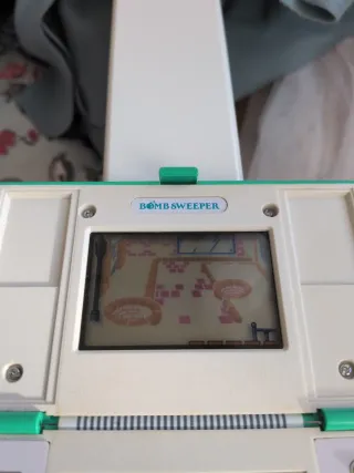 Nintendo Game & Watch Bomb Sweeper