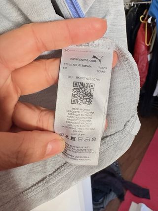 Chaqueta deportiva Puma gris y blanca T.XS