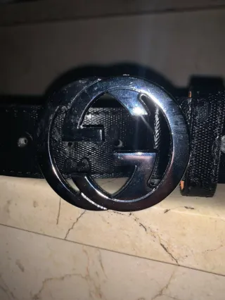 Cinturón Gucci negro,marrón y plateado original