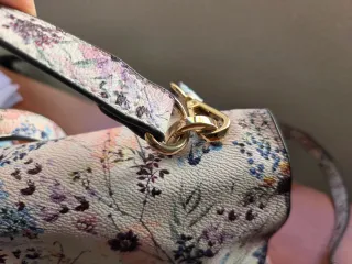 Mochila Parfois floral polipiel