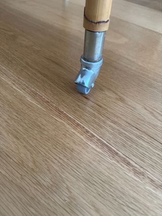 Cuna de ratán con ruedas