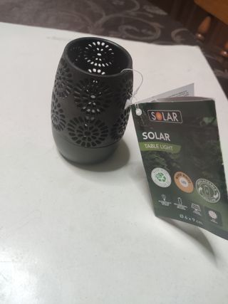 Lampada Solare da Tavolo Effetto Traforato – Nuova