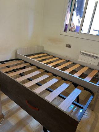 Cama individual con doble cama