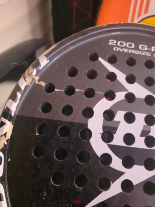 Pala de pádel Dunlop con funda