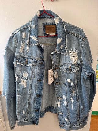 Chaqueta vaquera Zara desgastada Talla L