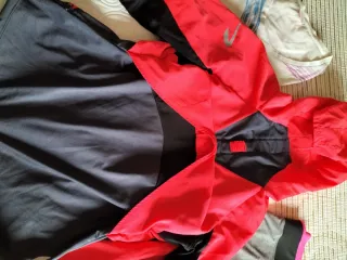 3 Mallas Deportivas y 1 Cortavientos