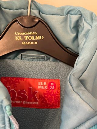 Chaleco Bershka degradado azul