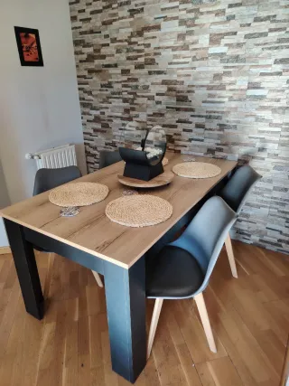 Mesa comedor extensible + sillas