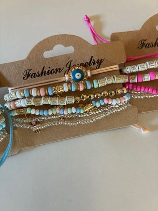 Pack 4 pulseras mal de ojo mano de Fátima