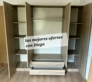 Armadio in legno di alta qualità, vari modelli e colori