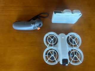 DJI Mini 3 con 3 baterías y mando RC Motion 3