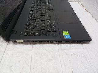 Portatil Asus  F552L (1736)
