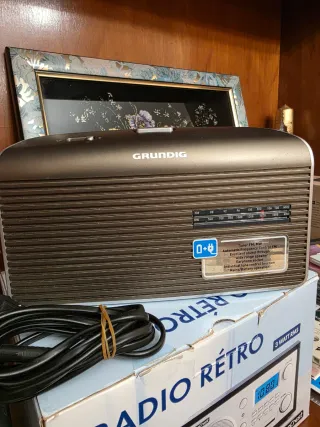 Radio Grundig Marrón/Gris