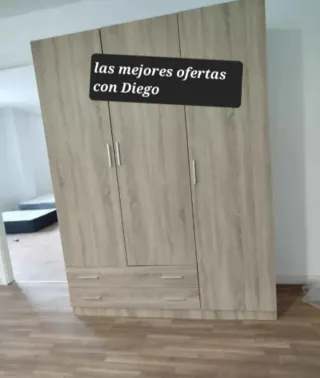 Armadio in legno di alta qualità in varie misure e colori