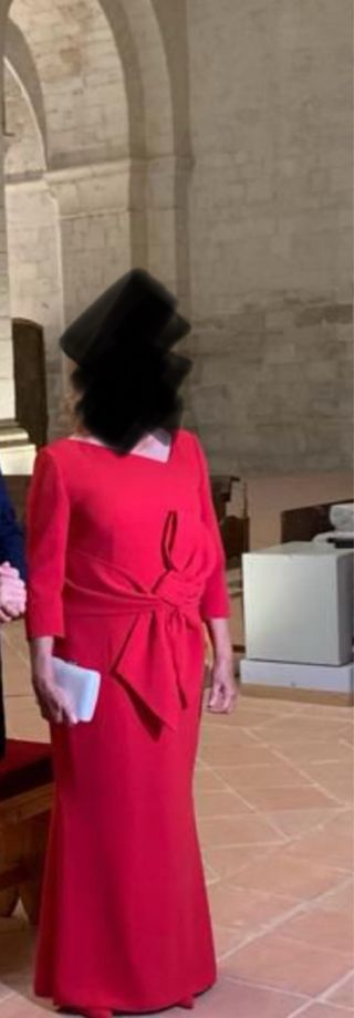 Vestido de madrina boda rojo con lazo