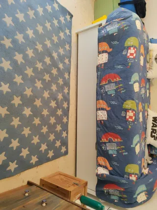 Alfombra infantil estrellas azul