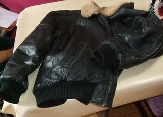 CAZADORA VINTAGE DE PIEL “ARCA PERDIDA”