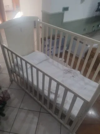 Lettino per bambini con cassetto Piu materasso