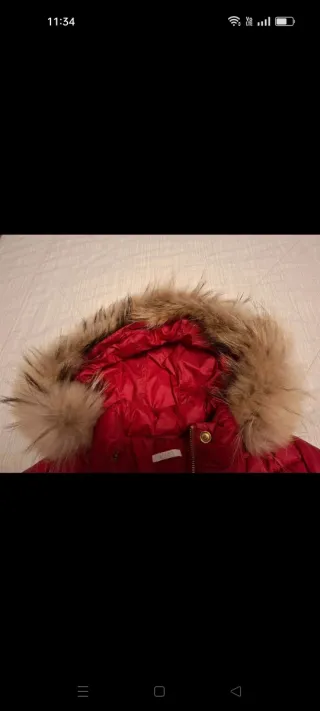 Piumino bambina rosso con cappuccio