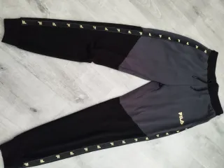 Pantalón Fila Negro y Gris