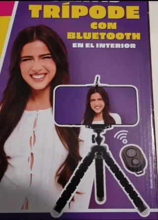Trípode Nesquik con Mando Bluetooth