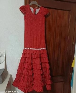 Traje de flamenca rojo con lunares