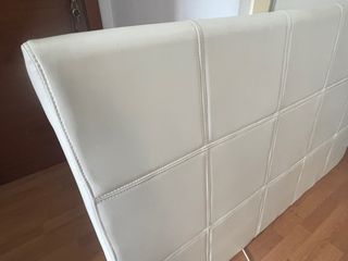 Cabecero polipiel blanco capitoné