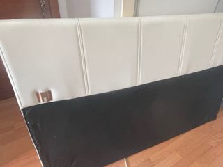 Cabecero polipiel blanco capitoné