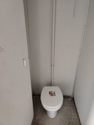 Caseta sanitaria prefabricada