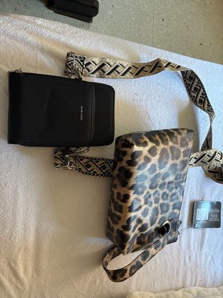 Bolso Leopardo y Negro con Correa