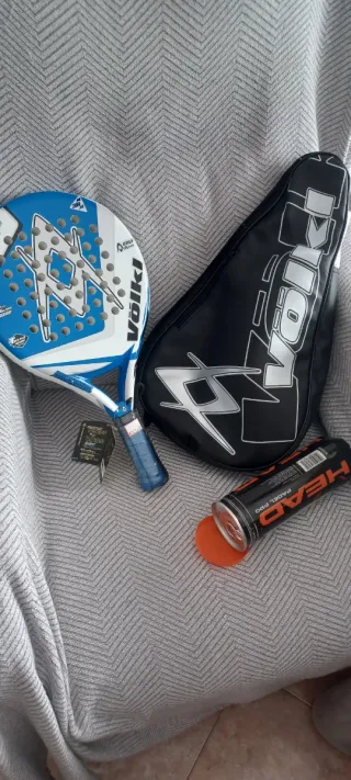 Raqueta Padel Volkl + Funda + Pelotas NUEVO SIN ES
