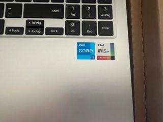 Ordenador portátil Samsung Plata