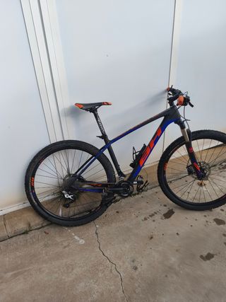 Bicicleta BH Ultimate Carbono MTB