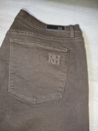 Pantalón vaquero marrón