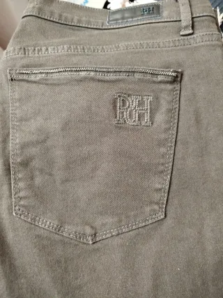 Pantalón vaquero marrón