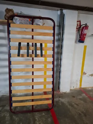 Somieres metálicos y de madera