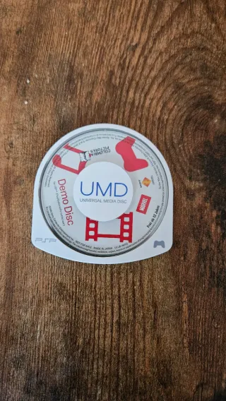 Lote 5 UMD PSP: F1, Midnight Club, GTA